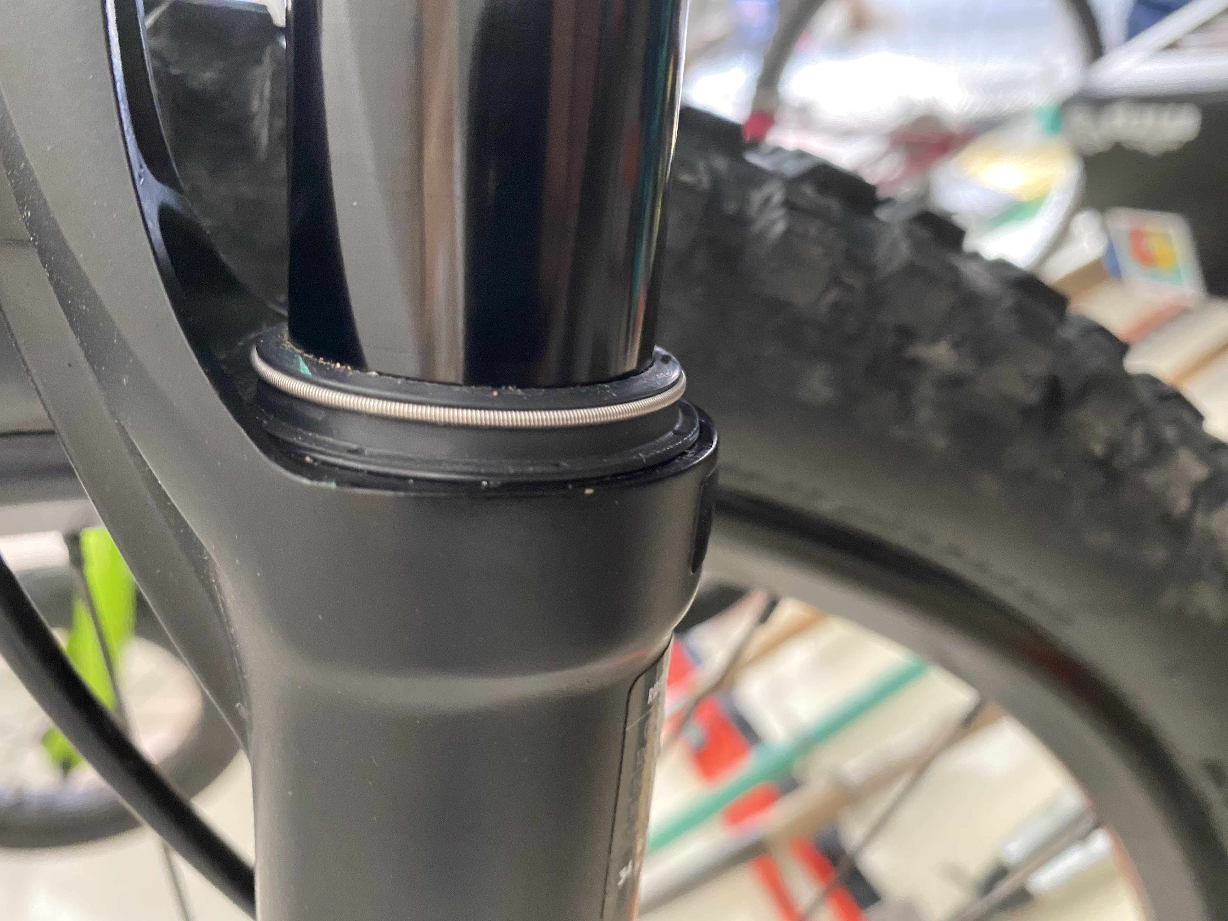 Dust Wiper set into Fox 34 Fork